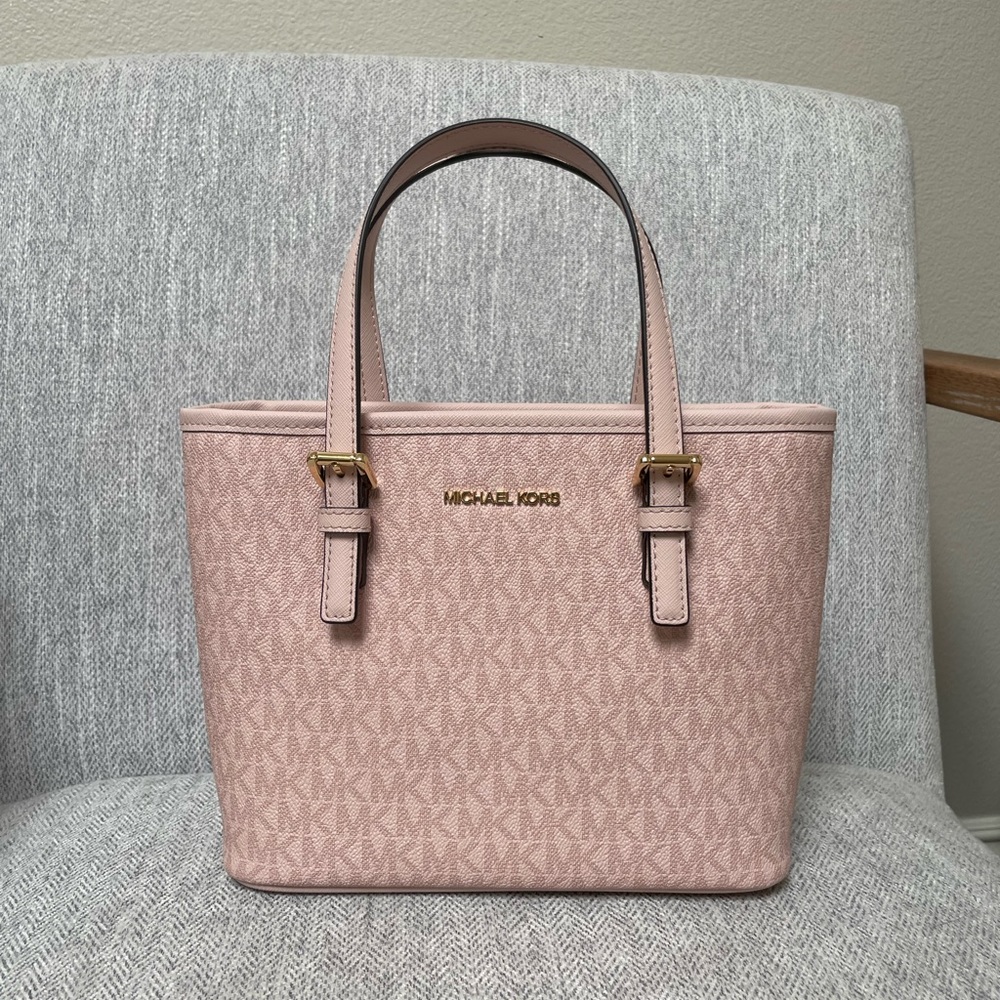 Michael Kors Jet Set Travel Purse